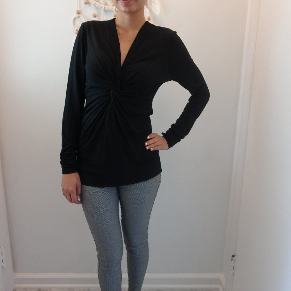 Elie Tahari Reggie Knit Twist V-Top Shirt NWT